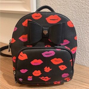 BETSEY JOHNSON BLACK MINI RED PINK LIPS BACKPACK NWT RARE